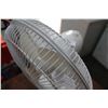 Image 2 : SMALL TABLE FAN