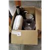 Image 1 : BOX OF KITCHEN APPLIANCES CAN OPENER AND GRINDERS