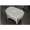 Image 2 : WHITE WICKER COFFEE TABLE