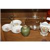 Image 2 : SHELF LOT OF COLLECTIBLE CHINA AND ART GLASS ETC