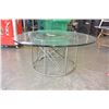 Image 2 : MODERN BEVELLED GLASSTOP COFFEE TABLE