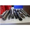 Image 1 : LOT OF ENDMILLS