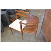 Image 2 : VINTAGE TELEPHONE TABLE