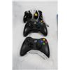 Image 1 : 2 XBOX 360 CONTROLLERS AND GAMECUBE CONTROLLER
