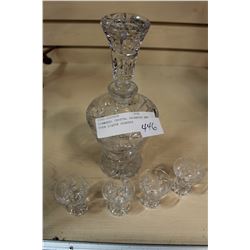 PINWHEEL CRYSTAL DECANTER AND FOUR LIQUOR GLASSES