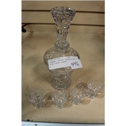 PINWHEEL CRYSTAL DECANTER AND FOUR LIQUOR GLASSES