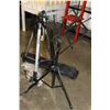 Image 2 : TRIPOD AND MUSIC STAND