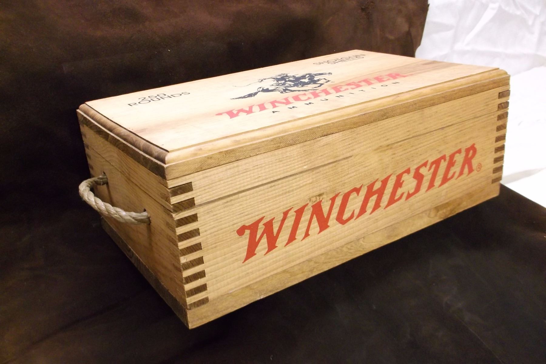 Winchester Shotgun Shell Box- Dovetailed- 16