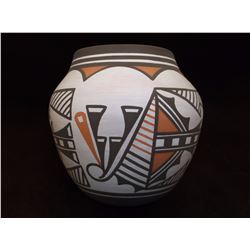Signed Carlos Latte Zuni Pot- 7 H X 7 W