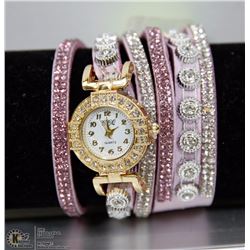 NEW  DESIGNER PURPLISH PINK BRACELET WATCH