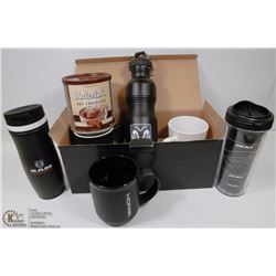 LARGE FLAT W/NEW PRODUCTS INCL. NEW