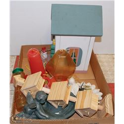 FLAT OF HUMMING BIRD FEEDERS AND BIRD FEEDERS