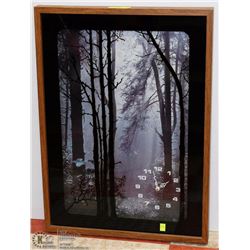 VINTAGE 3D WALL DISPLAY AND CLOCK