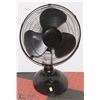 Image 1 : NEW MAINSTAYS OSCILLATING 16" TABLE FAN