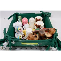 DECORATIVE BIN WITH COLLECTIBLE SALT AND PEPPER