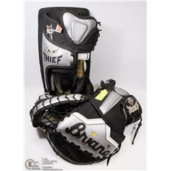 LARGE LEATHER BRIAN'S THIEF GOALIE GLOVES