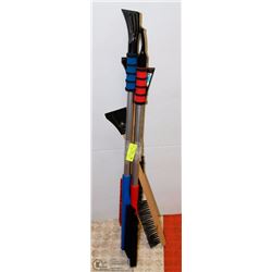 LOT OF NEW CAR WINDOW ICE SCRAPERS