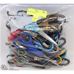 BAG OF SCISSORS