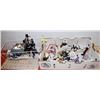 Image 1 : LARGE LOT OF HOCKEY FIGURES INCLUDING WAYNE GRETZKY