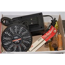 FLAT OF ASSORTED HAND TOOLS, CAR WARMER AND