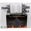 Image 1 : THE WORLD OF THE HUNGER GAMES BOOK ENDS