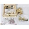 Image 1 : LOT OF BROOCHES INCL EIFFEL TOWER,FLAMINGO,