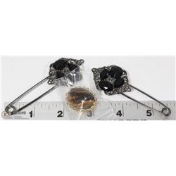 VINTAGE TIGER EYE BROOCH AND 2 BLACK HAT PINS