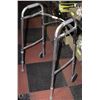 Image 1 : ADJUSTABLE FOLDABLE WALKER