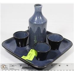 SAKE SET WITH TRAY