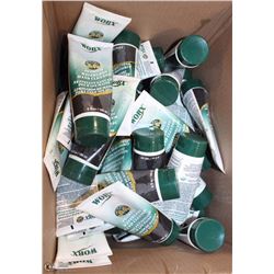 LARGE BOX OF 40 WORX WATERLESS HAND CLEANER