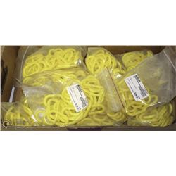 LOT OF YELLOW PLASTIC CHAIN APPROX 1" X 1/2"