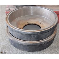PAIR OF BRAKE DRUMS 15" X3" PART # 3186