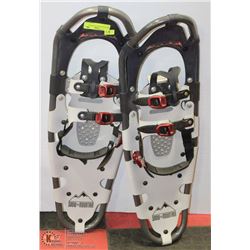 BRAND NEW MENS SNOWSHOES