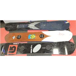 LOT OF 3 SNOWBOARDS