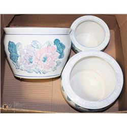3 PORCELAIN PLANTERS