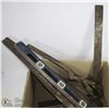 Image 1 : BOX OF TOOLS INCL CHAIN BOOM, LEVEL, SAW ETC
