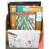 Image 1 : LOT OF PICTURES FRAMED AND CANVAS INCL ONE GOLD