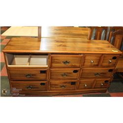 9 DRAWER DRESSER WITH MIRROR