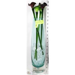 VASE WITH GLASS FLOWERS