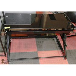 FLAT SCREEN TV STAND