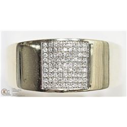 #50 -14K WHITE GOLD MEN'S 81 DIAMOND RING