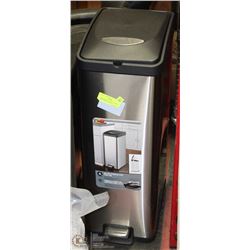 HOMETRENDS 40 LITRE STAINLESS STEEL PEDAL GARBAGE