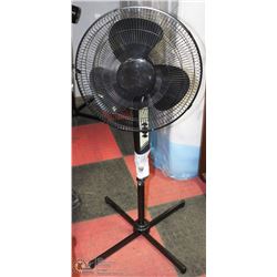 NEW MAINSTAYS OSCILLATING 16" STAND UP  FAN