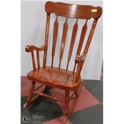 WOOD ROCKING CHAIR