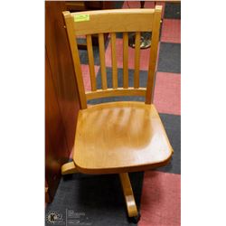 WOOD ROLLING OFFICE CHAIR