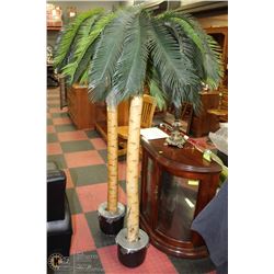 PAIR OF HEAVY PALM TREES PATIO/YARD/HOME DECOR