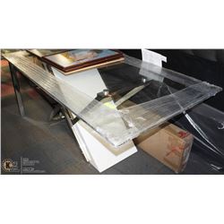 FREIGHT DAMAGE:2 TONE DESIGNER RECTANGULAR TABLE