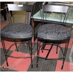 2 BAR STOOLS WITH METAL LEGS AND UPHOLSTERED