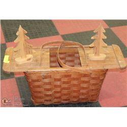 VINTAGE WOOD BASKET