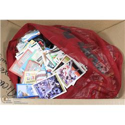 BOX OF ASST SPORTS CARDS